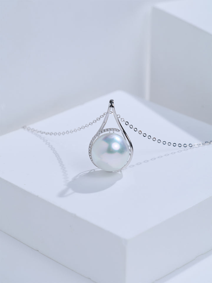 Top Lustre 18K Gold Australian White  Pearl Necklace KN00403