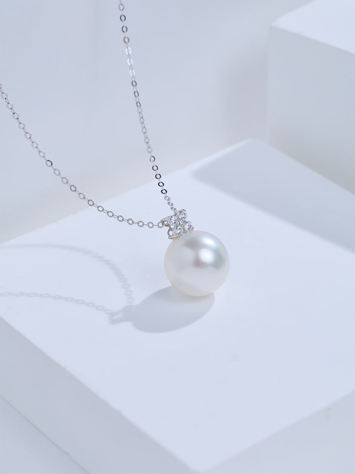 Top Lustre 18K Gold Australian White Pearl Necklace KN00404