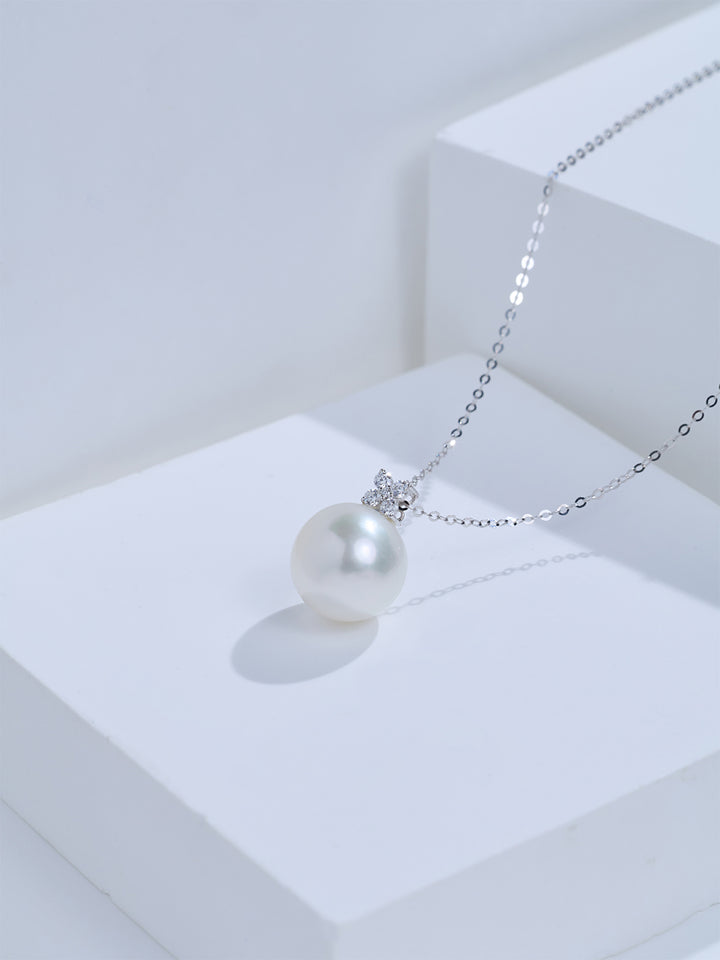 Top Lustre 18K Gold Australian White Pearl Necklace KN00404
