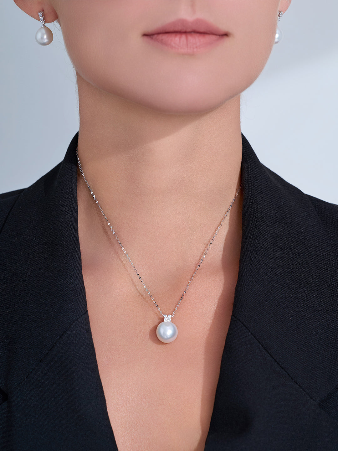 Kalung Mutiara Putih Australia Emas 18K Kilauan Teratas KN00404