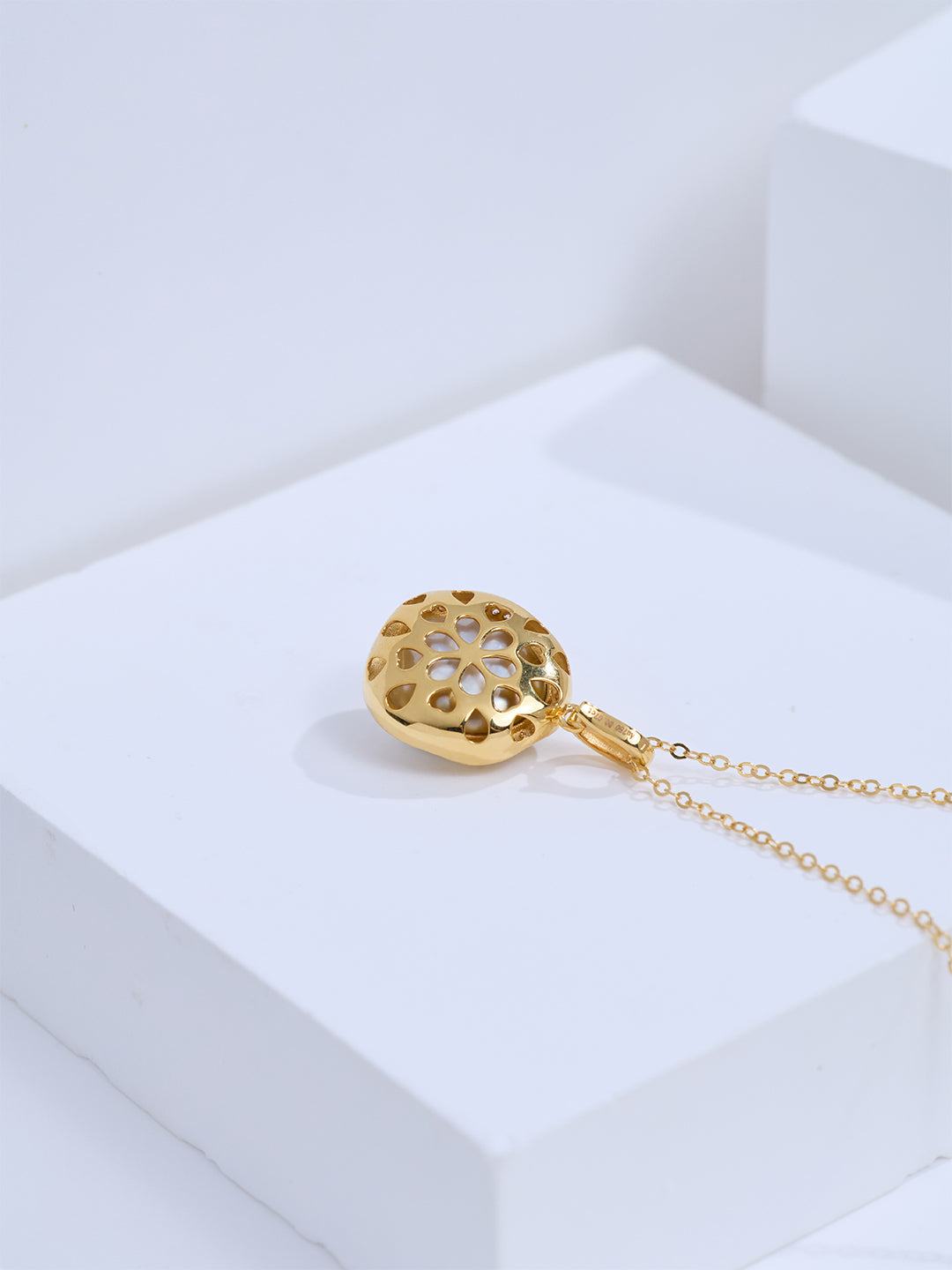 Collar de perlas Keshi de agua salada de oro macizo de 18k de máxima calidad KN00406