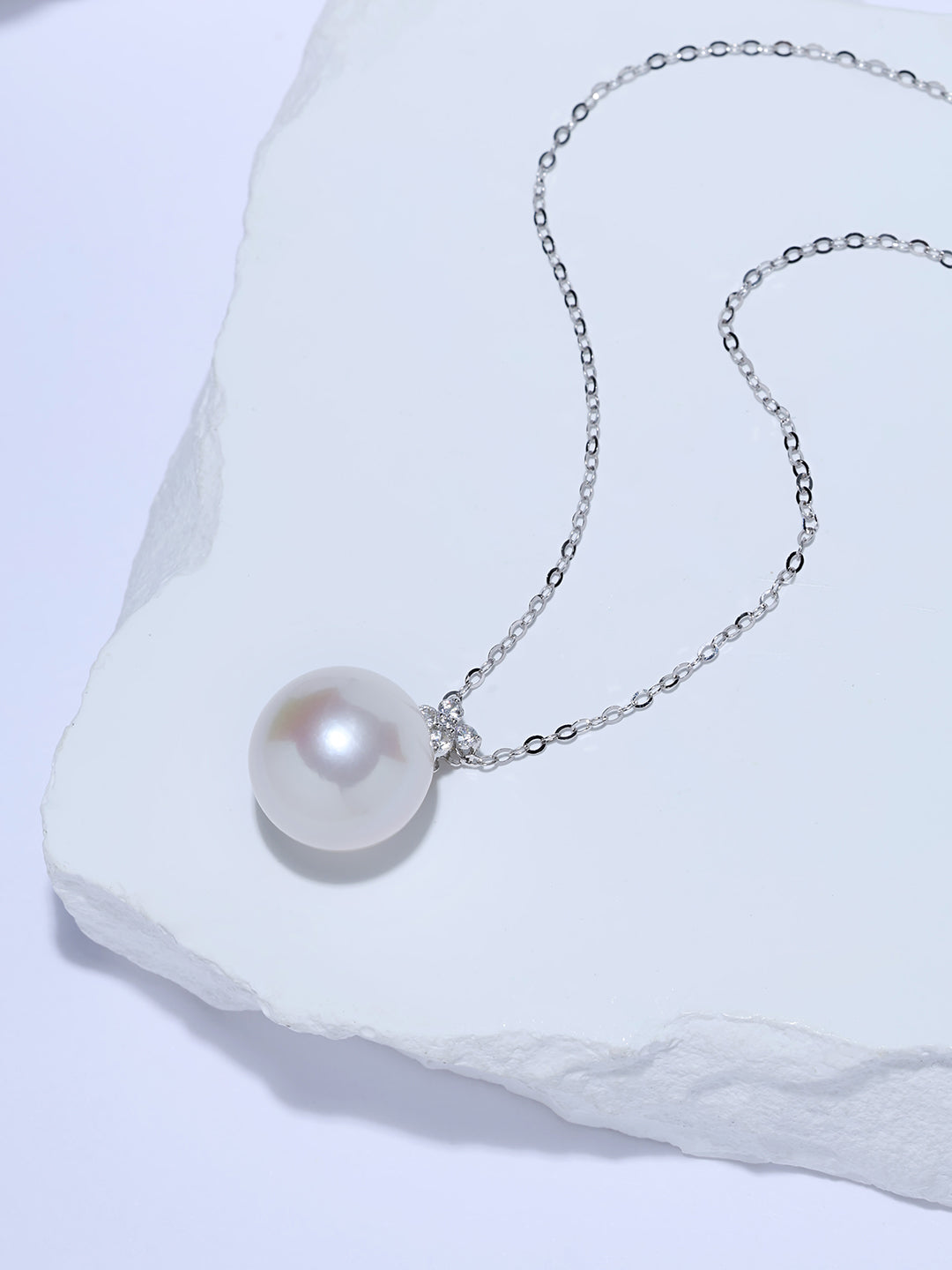 Collar de perlas Edison de oro macizo de 18K de primera calidad KN00435