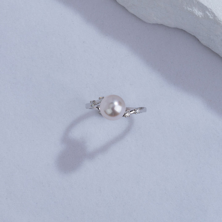 18K Diamond Akoya Pearl Ring KR00050 - PEARLY LUSTRE