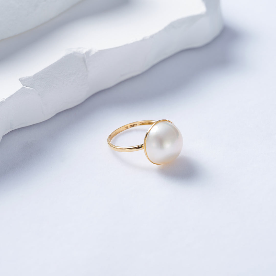 18K Saltwater Mabe Pearl Ring KR00075 - PEARLY LUSTRE