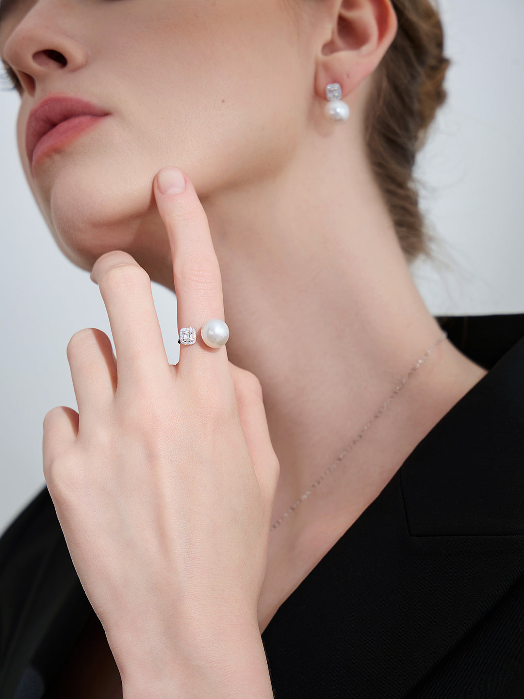 Cincin Mutiara Edison Emas 18K KR00089