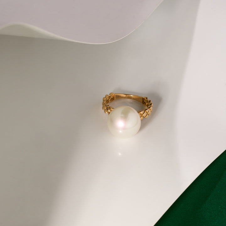 Top Grade 18K Gold Edison Pearl Ring KR00109