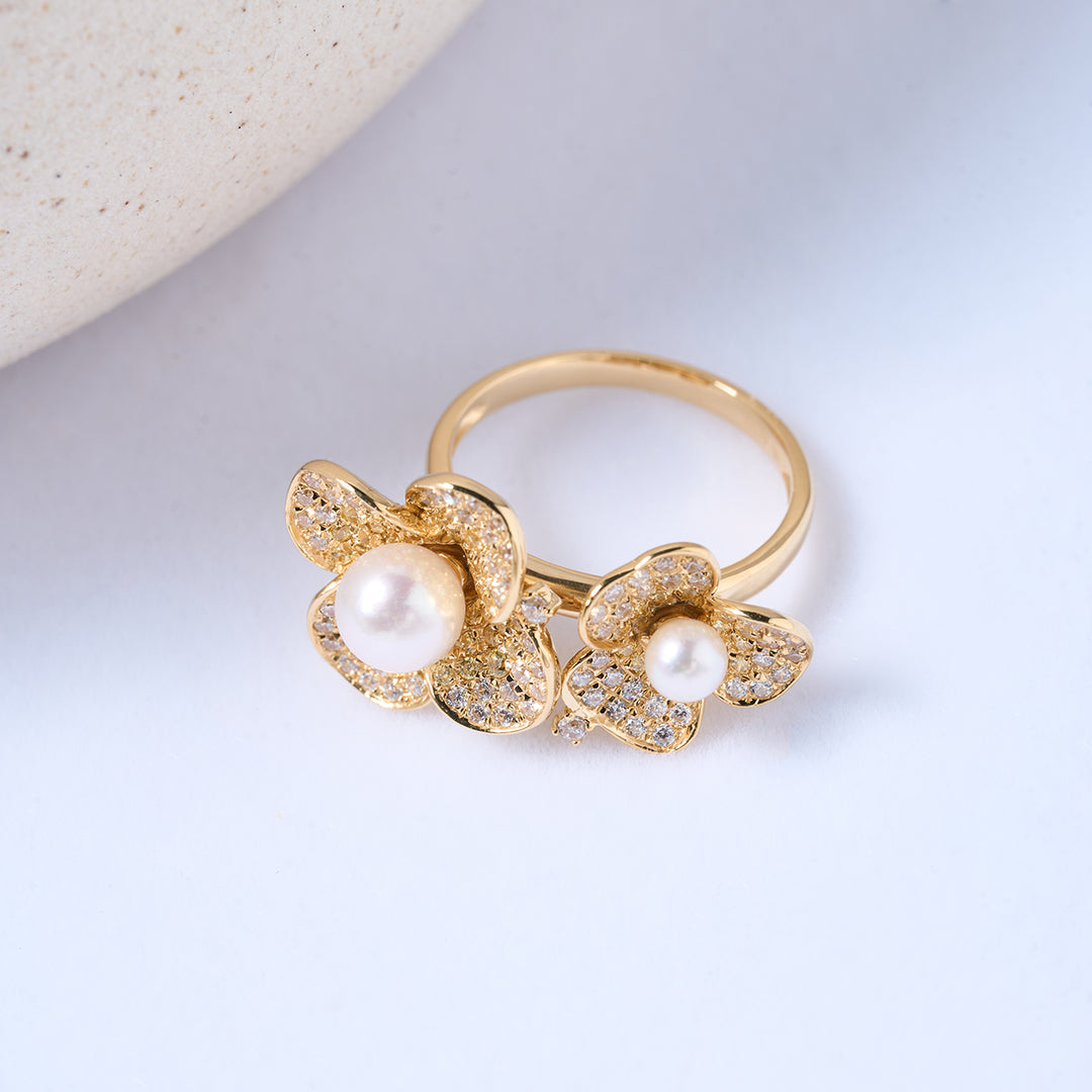 Anillo de oro macizo de 18 k con perla de Akoya KR00121