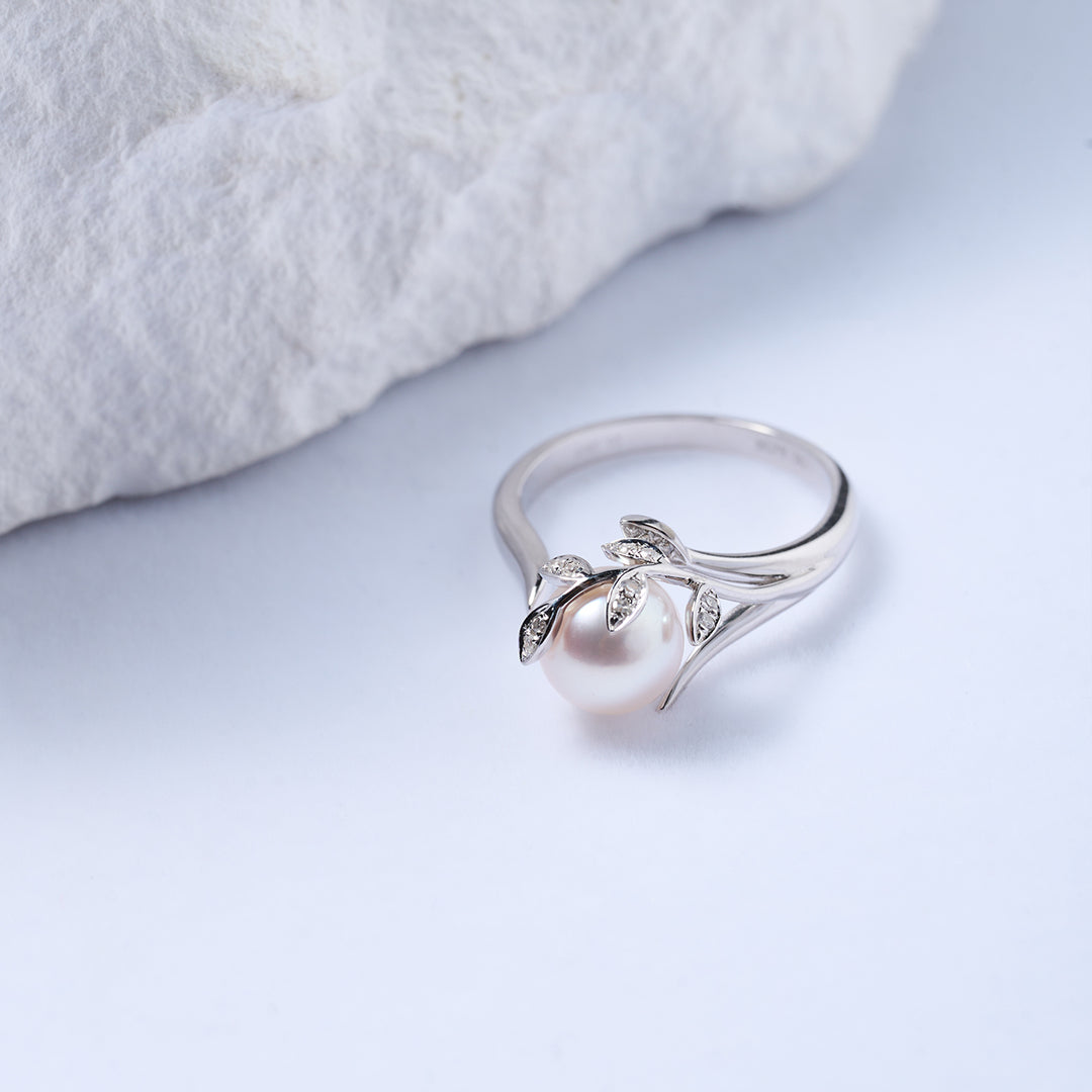 แหวนทองคำแท้ 18K เพชร Akoya Hanadama Pearl Ring KR00122