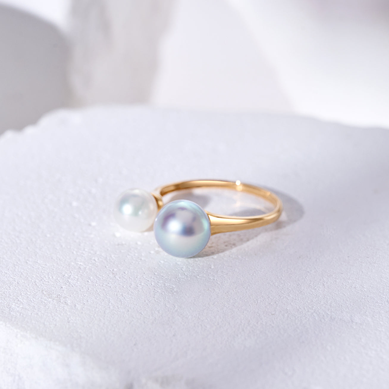 18K Gold Akoya Pearls Ring KR00141 | HARMONY - PEARLY LUSTRE