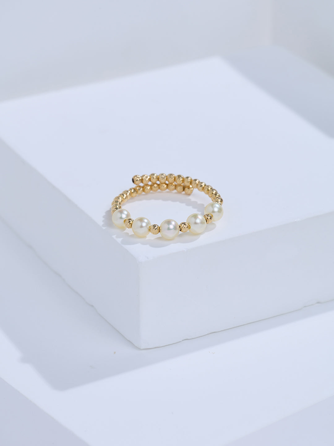 Top Grade 18k Solid Gold Akoya Pearl Ring KR00157