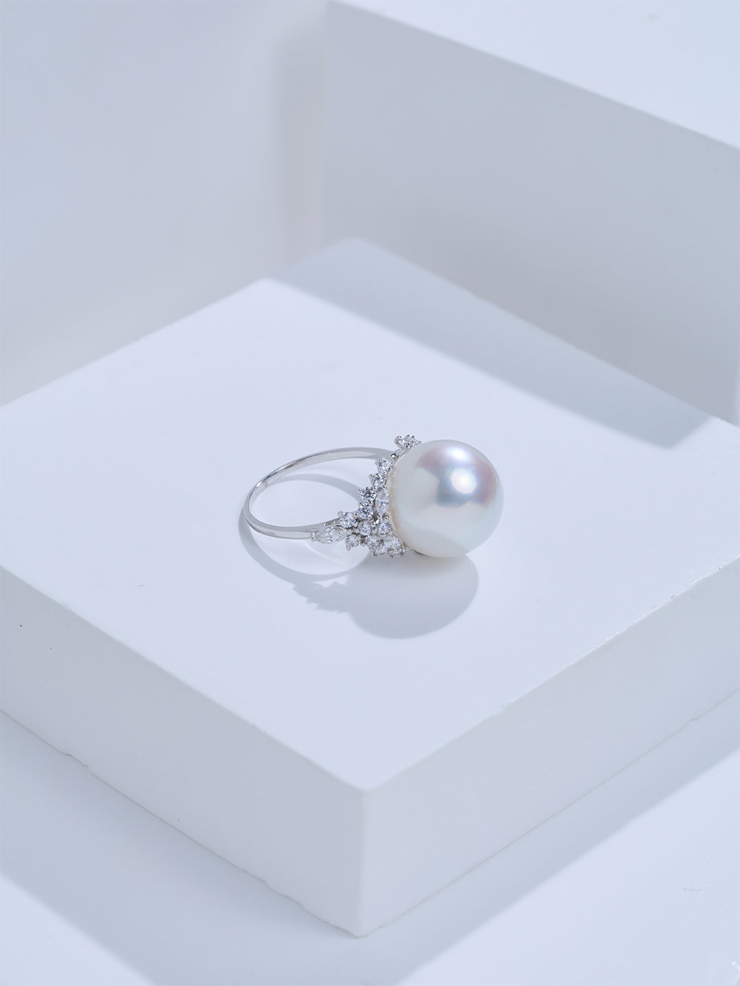 Top Grade 18K Gold Australian White South Sea Pearl Ring KR00159