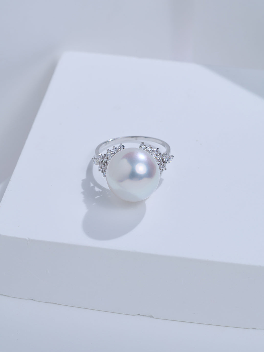 Top Grade 18K Gold Australian White South Sea Pearl Ring KR00159