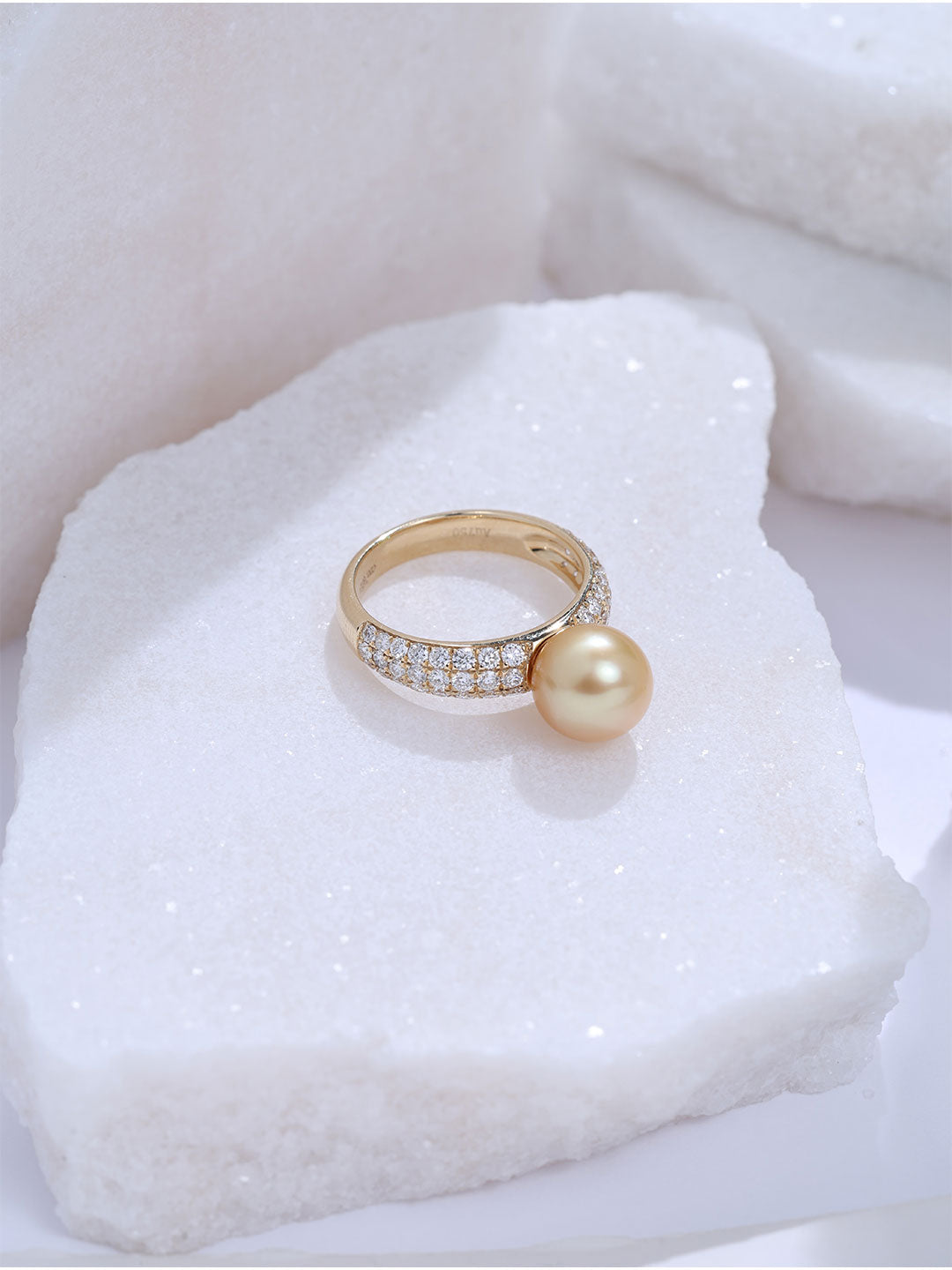 Top Grade 18K Diamond Gold Freshwater Pearl Ring KR00162 | POSSIBILITIES
