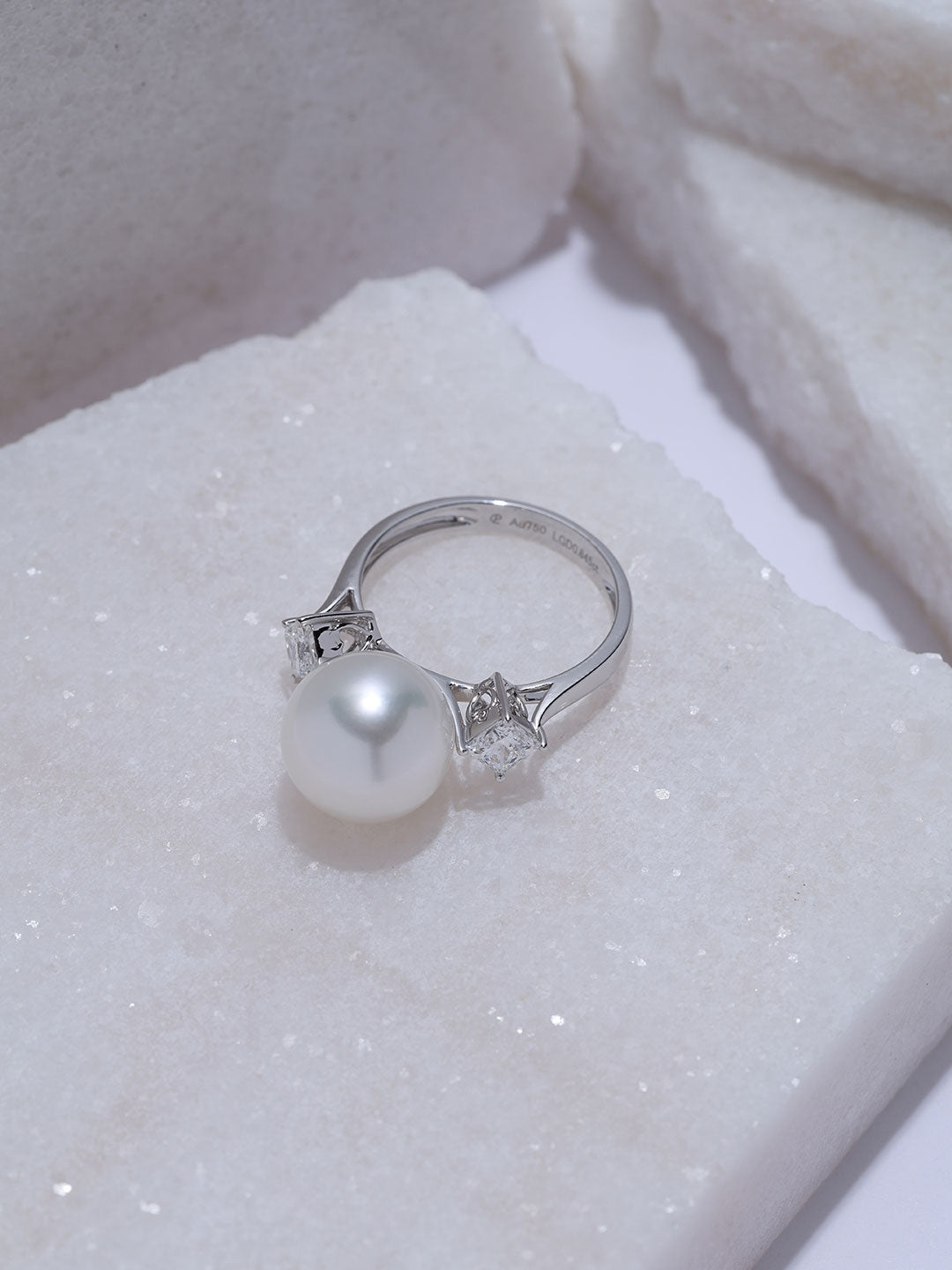 Cincin Mutiara Putih Australia Emas 18K Gred Terbaik KR00175 | POSSIBILITIES