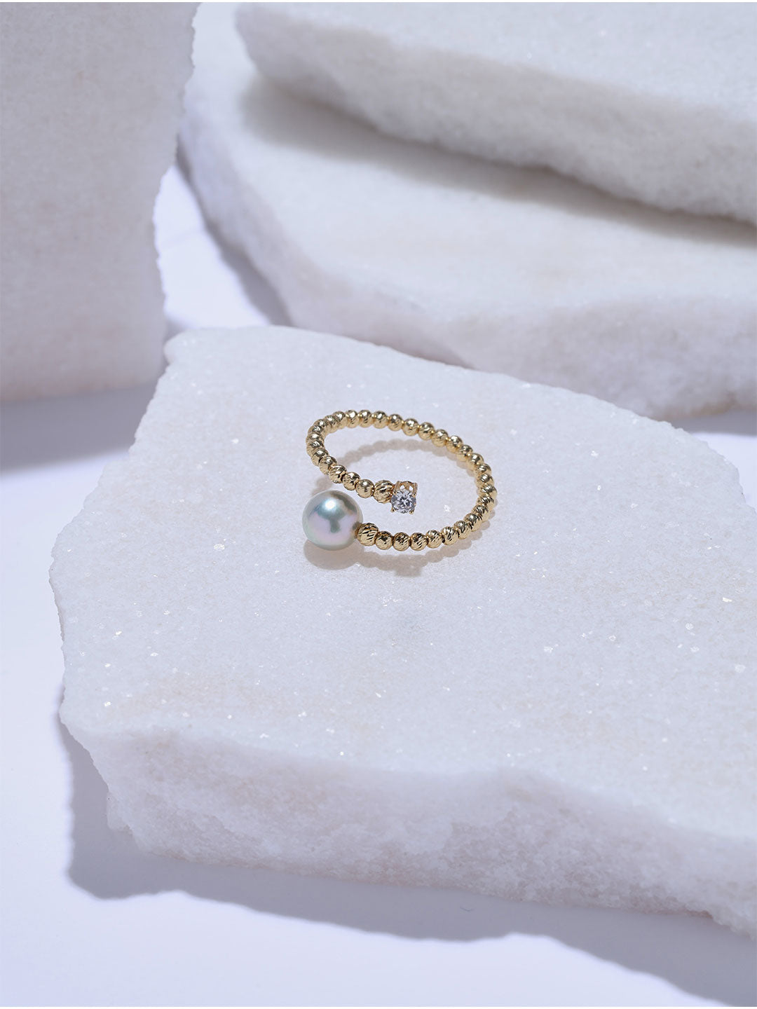 Top Lustre 18K Solid Gold Silver Blue Akoya Pearl Ring KR00180