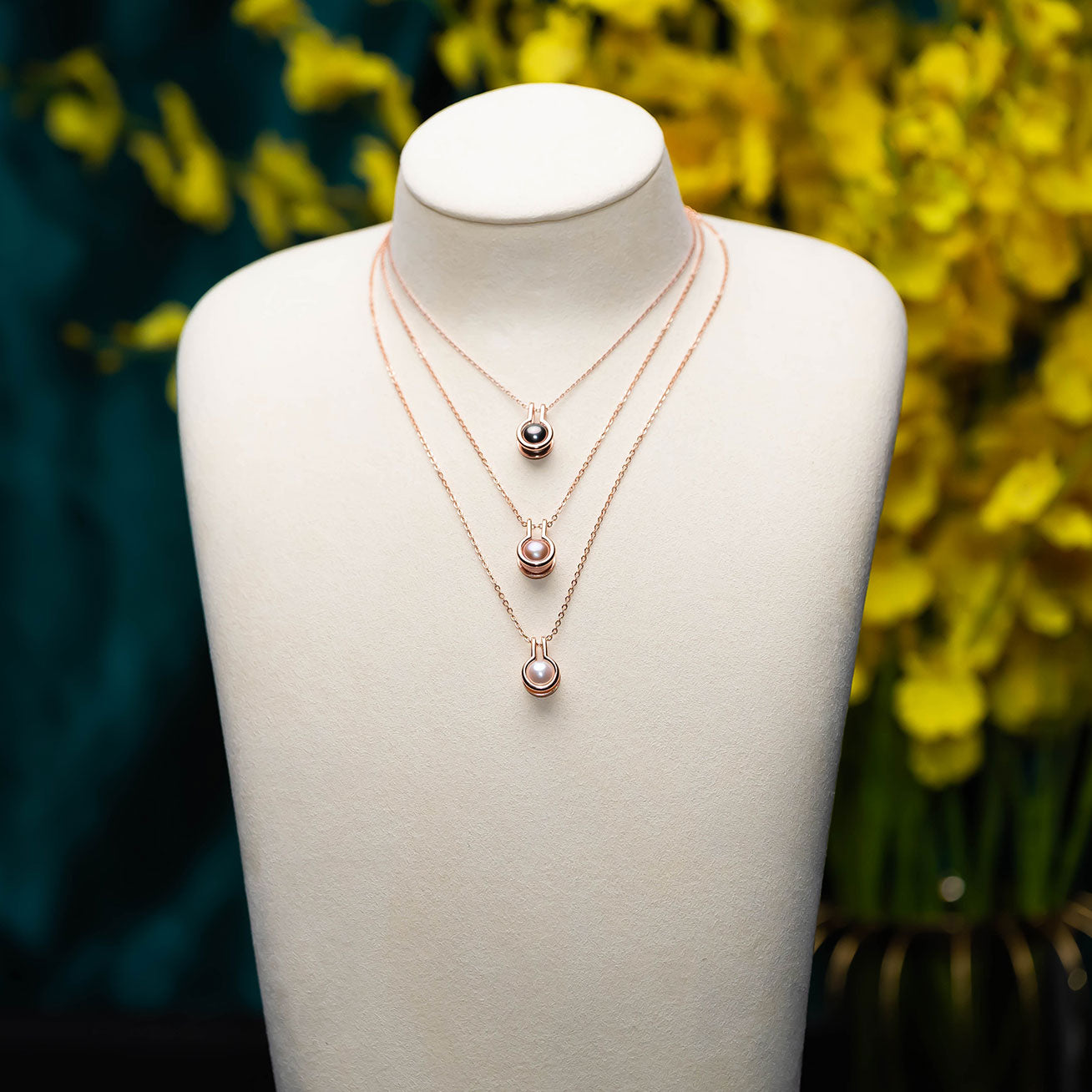 New Yorker Freshwater Pearl Necklace WN00329 - PEARLY LUSTRE