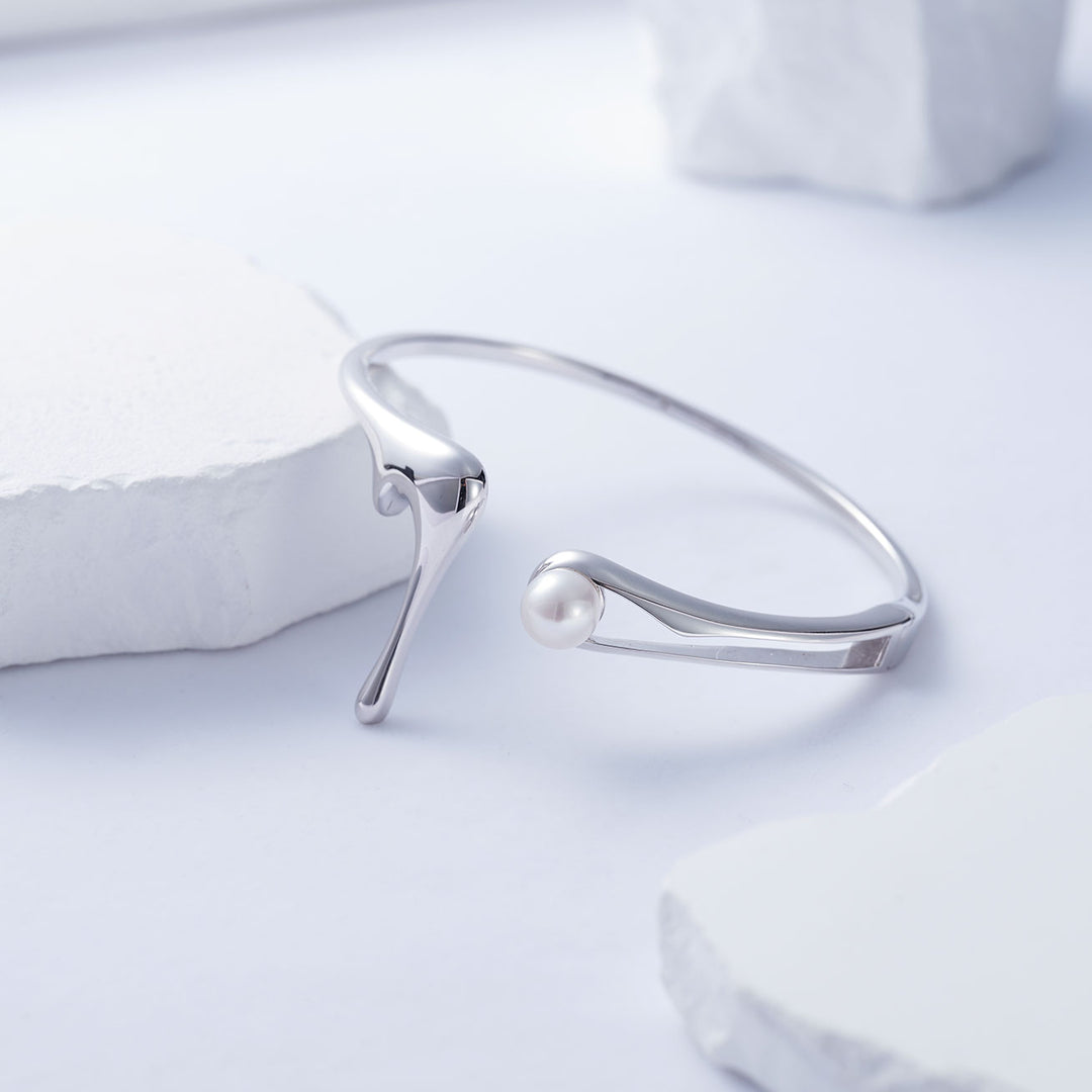 Top Grade Freshwater Pearl Arm Cuff WB00220 | FLUID - PEARLY LUSTRE