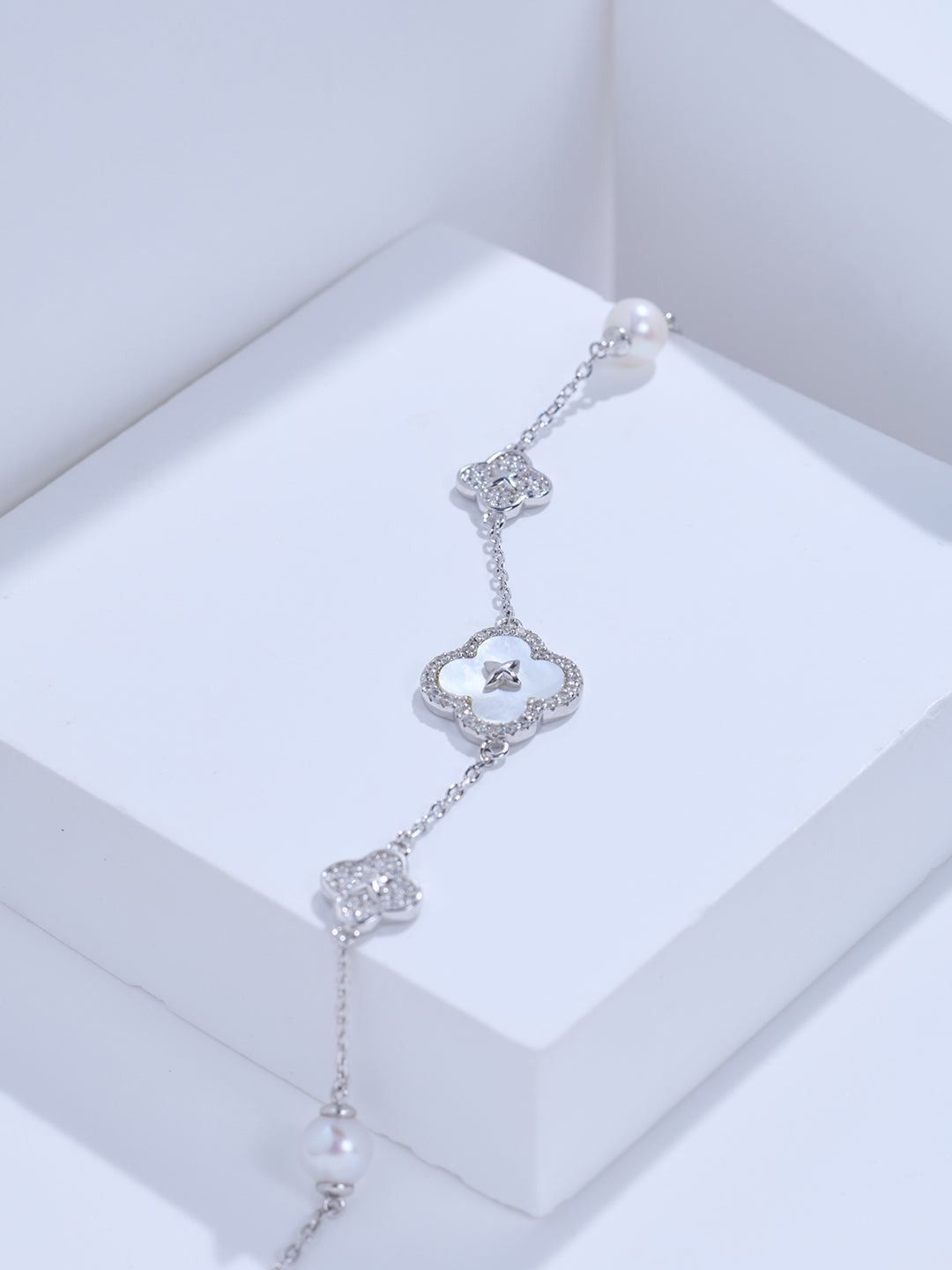 Elegant Freshwater Pearl Bracelet WB00361 | PERANAKAN