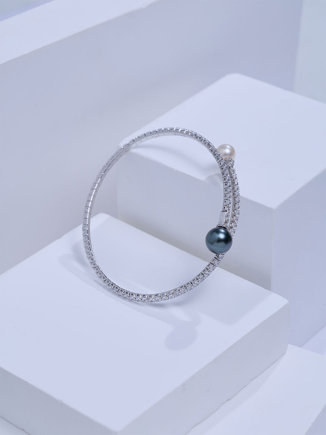 Top Grade Fresh Water and Tahitian Pearl Bracelet WB00372
