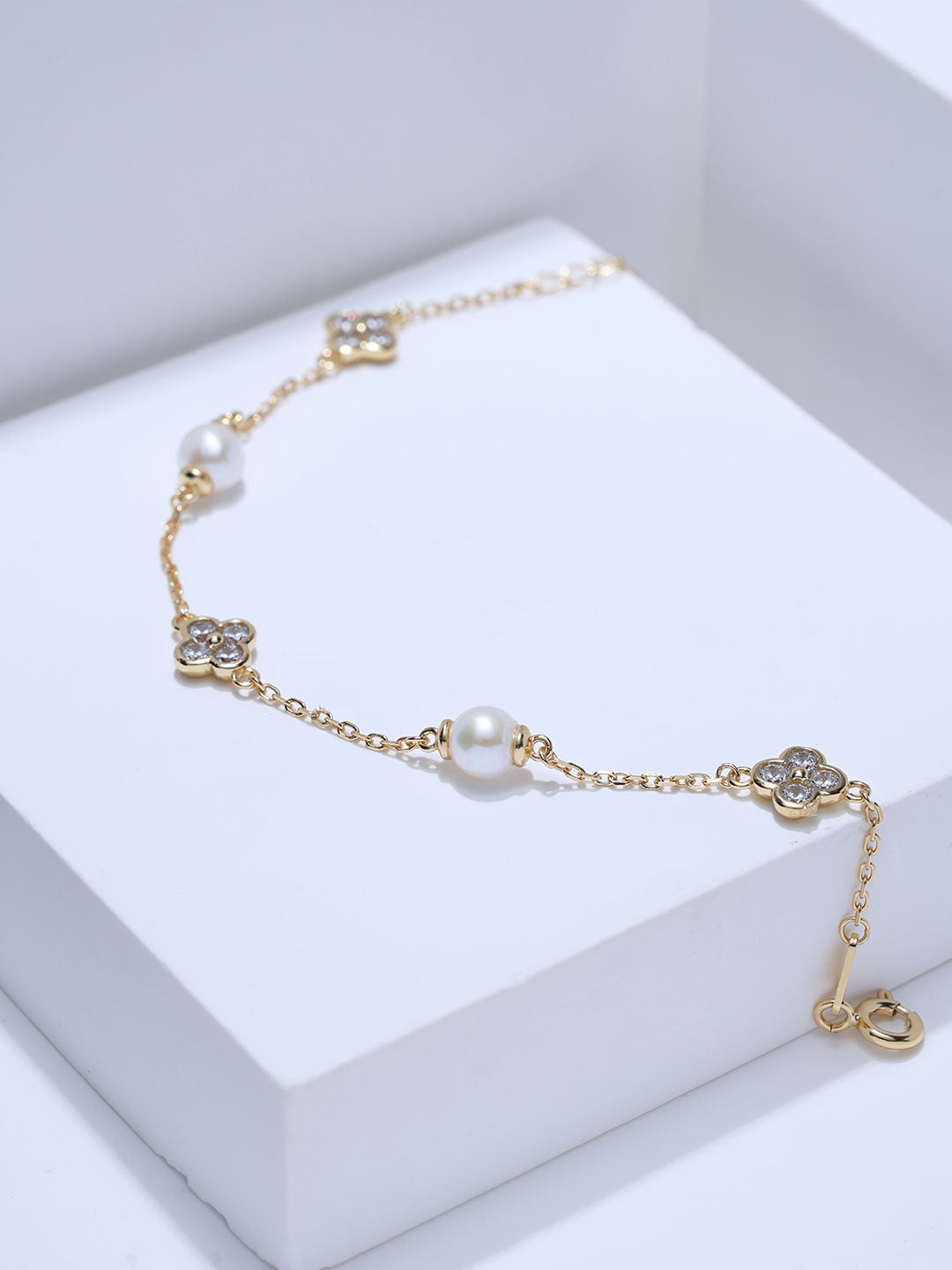 Elegant Freshwater Pearl Bracelet WB00383 | PERANAKAN