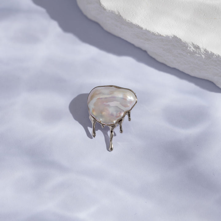 Baroque Freshwater Pearl Brooch WC00061 | FLUID - PEARLY LUSTRE