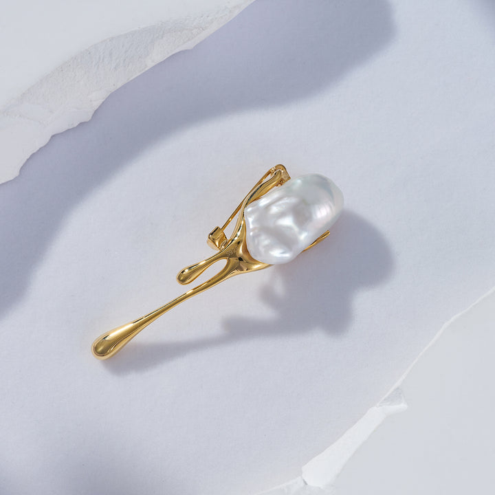 Baroque Freshwater Pearl Brooch WC00064 | FLUID - PEARLY LUSTRE