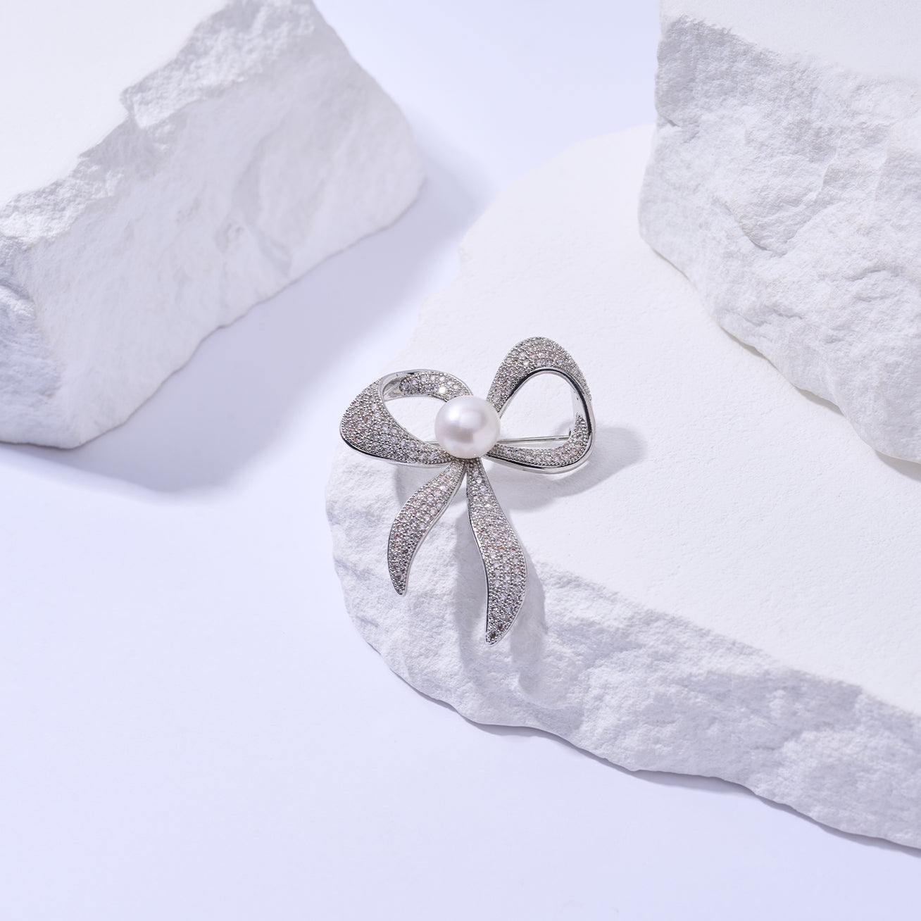 Passion for Life Freshwater Pearl Brooch WC00075 - PEARLY LUSTRE