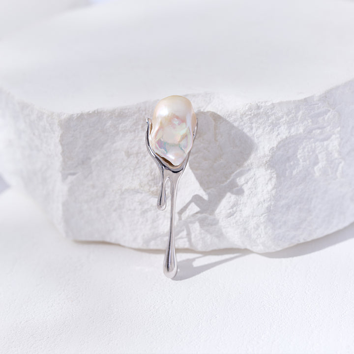 Top Grade  Baroque Freshwater Pearl Brooch WC00078 | FLUID - PEARLY LUSTRE