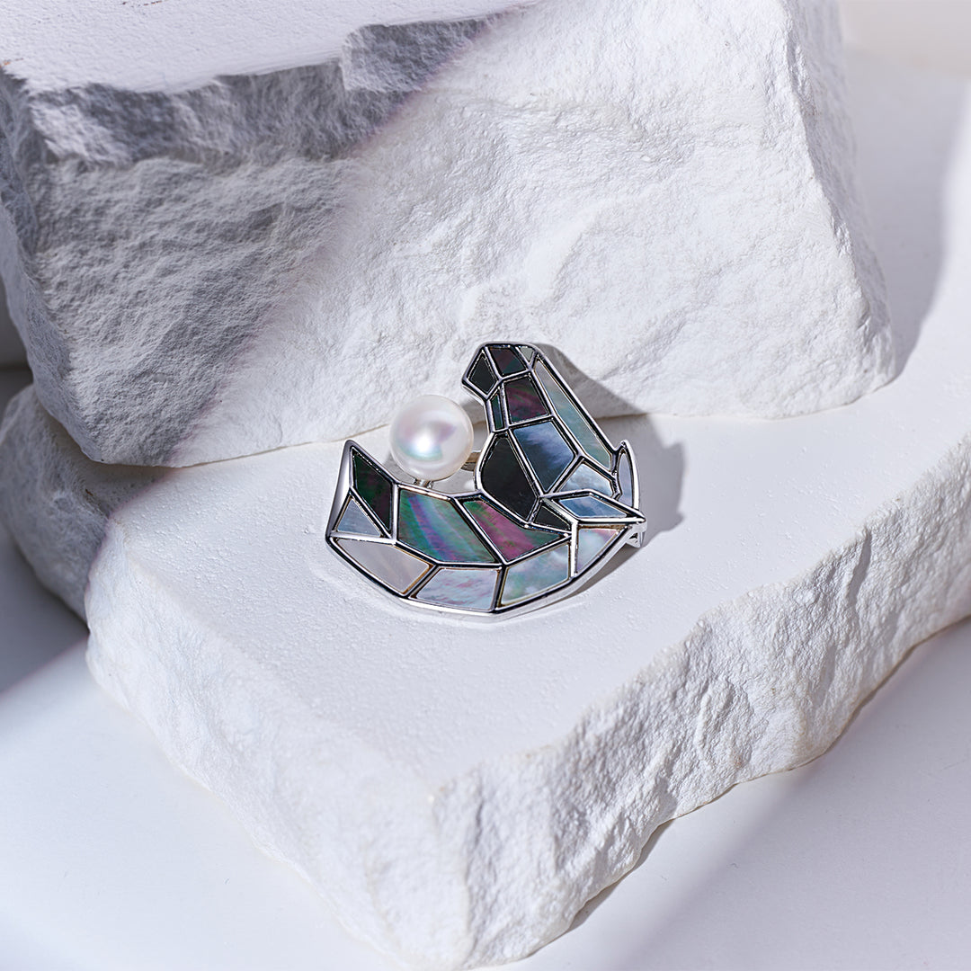 Top Grade Freshwater Pearl Brooch WC00083| HORSE - PEARLY LUSTRE