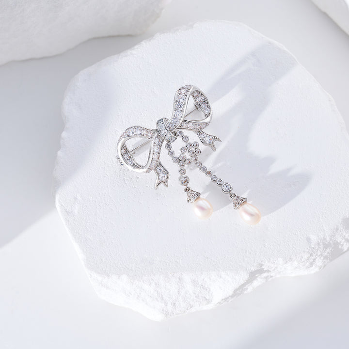 Elegant Freshwater Pearl Brooch WC00094