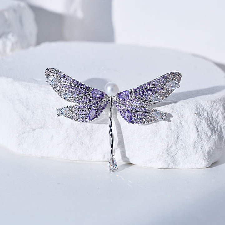 Broche elegante de perla de agua dulce WC00102