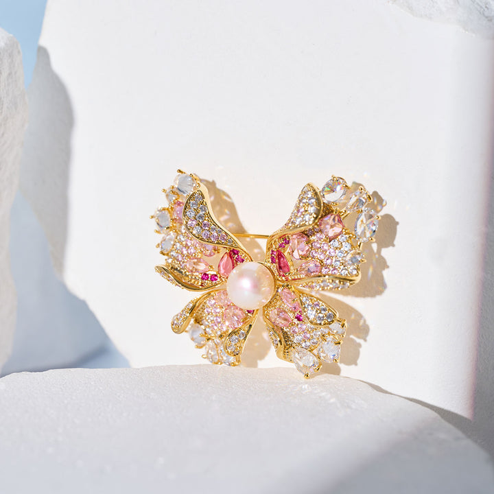 Broche elegante de perla de agua dulce WC00117 | BUTTERFLY