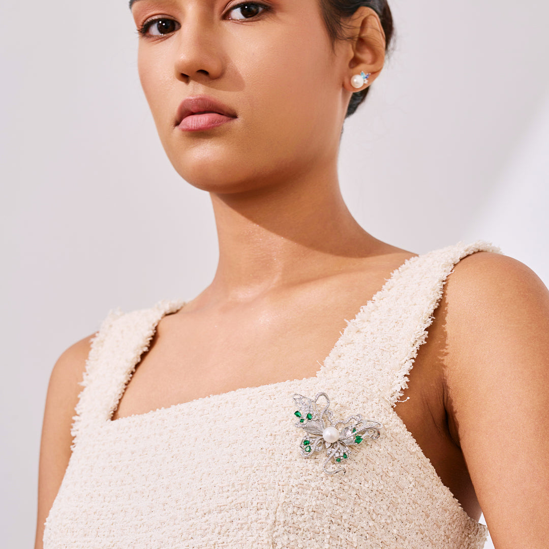 Elegant Freshwater Pearl Brooch WC00118