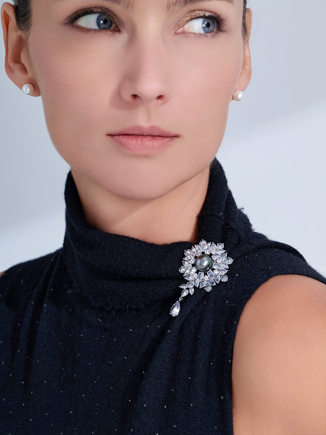 Elegante Brosche mit Tahitiperle WC00151