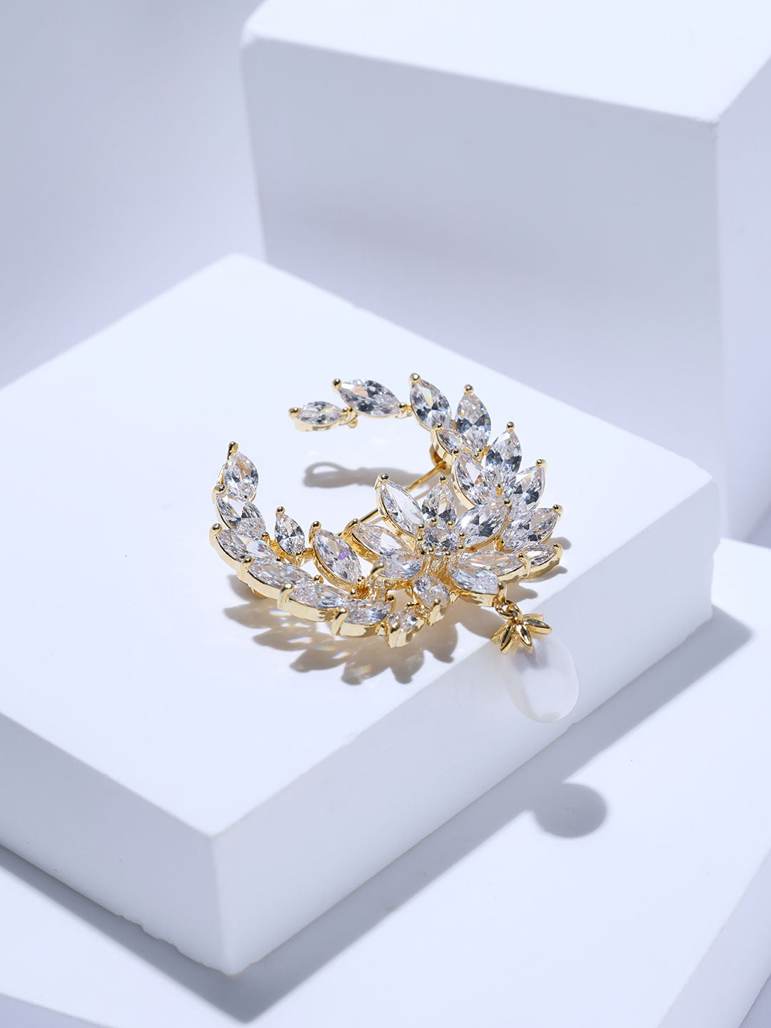 Top Grade Freshwater Pearl Brooch WC00157