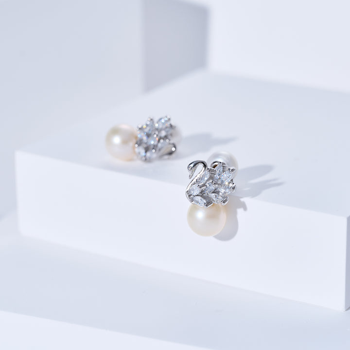 Elegant Freshwater Pearl Earrings WE00041