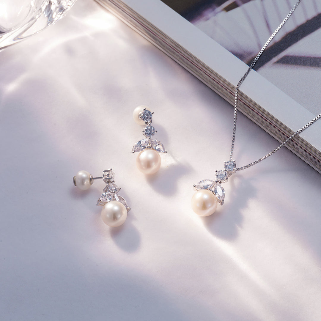 Elegant Freshwater Pearl Earrings WE00054 - PEARLY LUSTRE