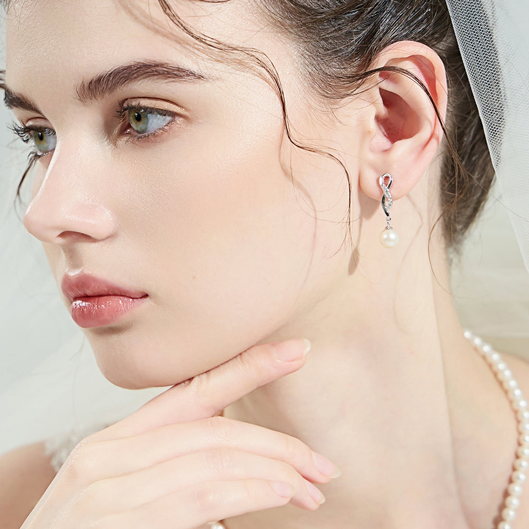 Eleganti orecchini di perle d'acqua dolce WE00078