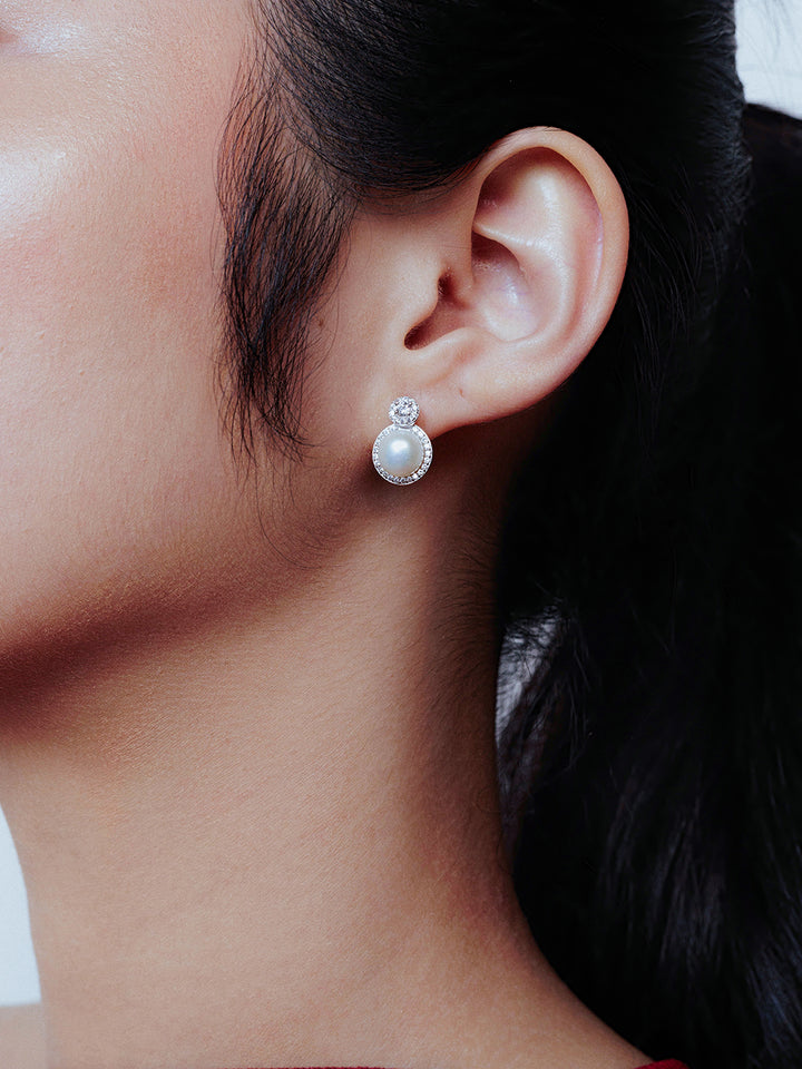 Elegant Freshwater Pearl Earrings WE00093