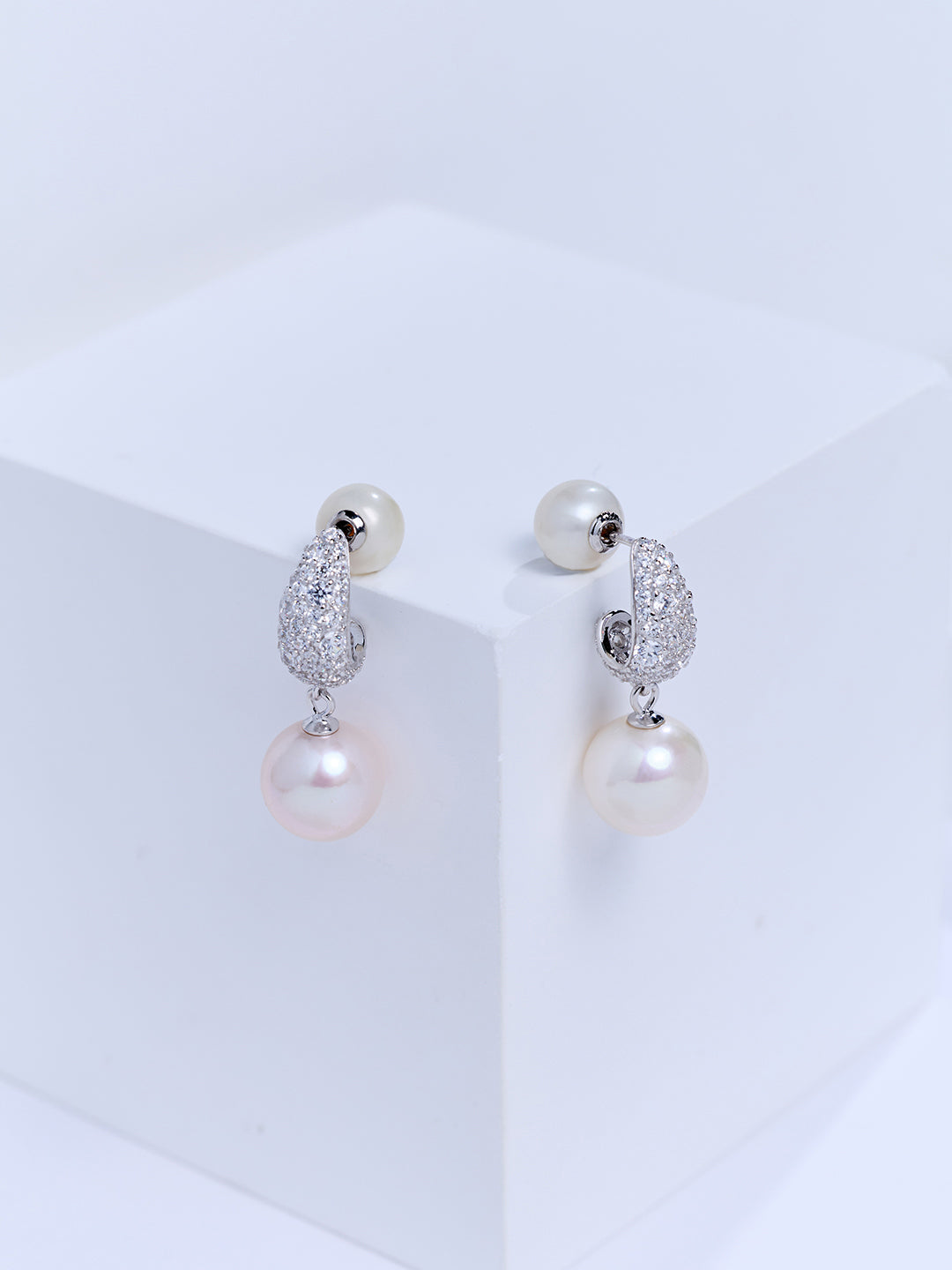 Top Lustre Edison Pearl Earrings WE01065 | SANDS