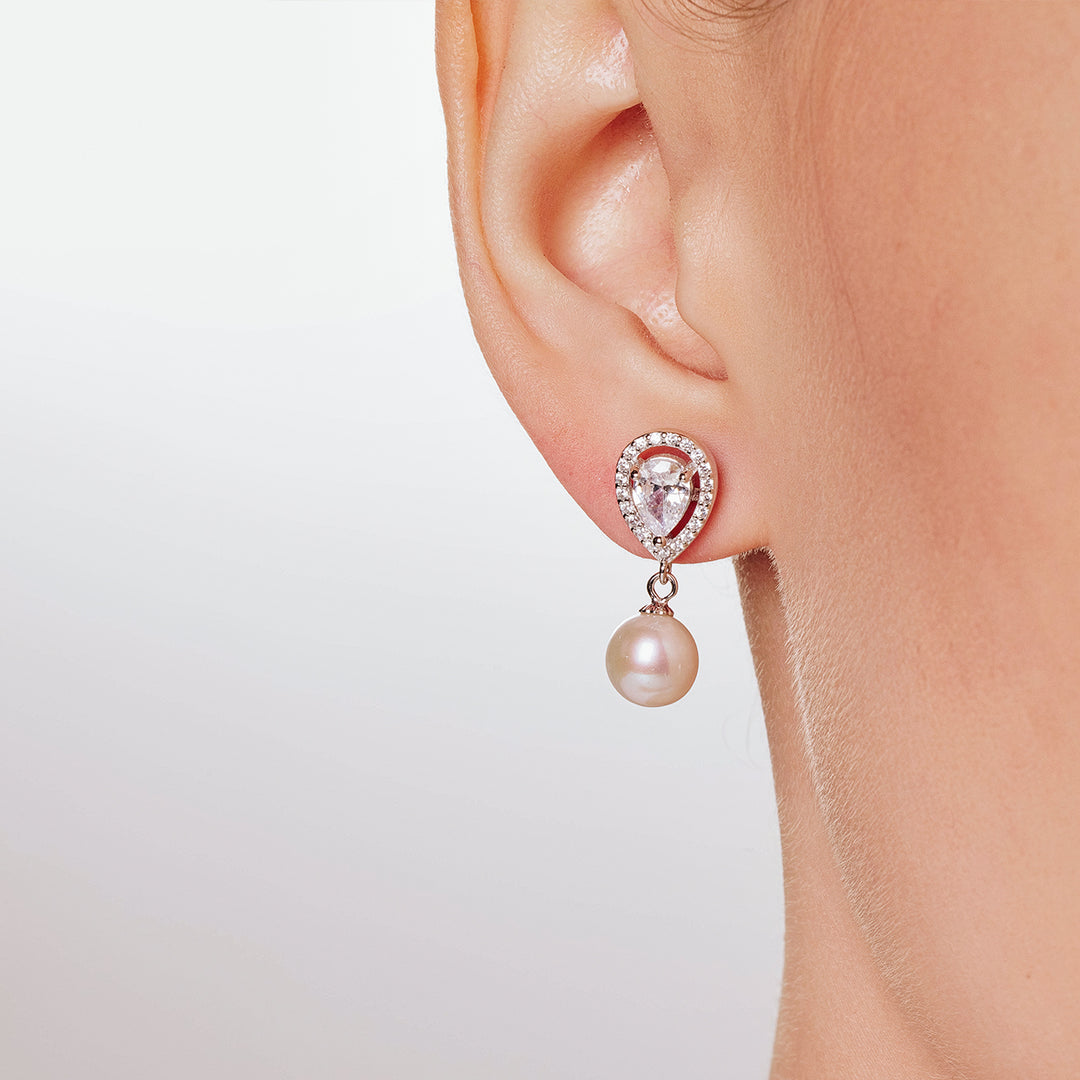 Boucles d'oreilles élégantes en perles d'eau douce WE00130