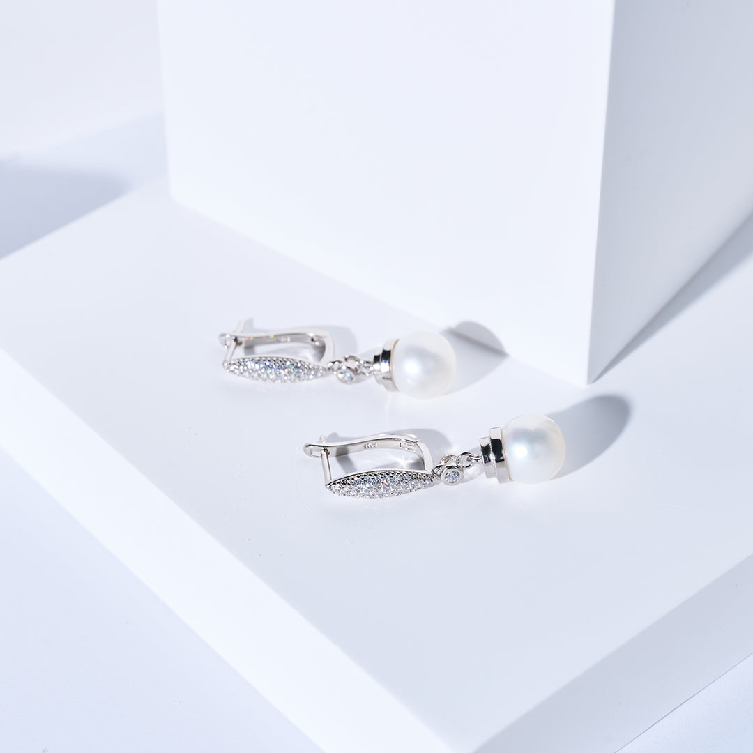 أقراط لؤلؤ المياه العذبة الأنيقة WE00209