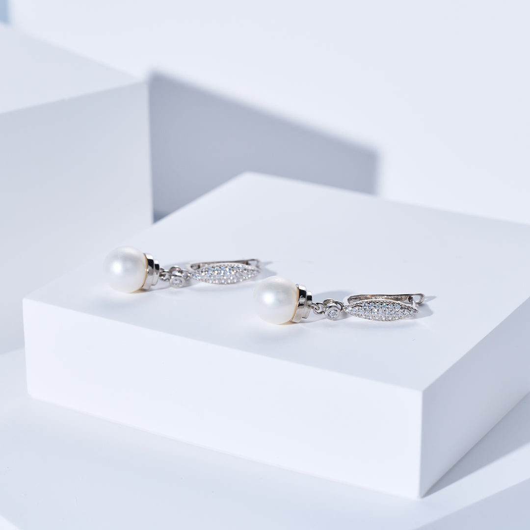 أقراط لؤلؤ المياه العذبة الأنيقة WE00209