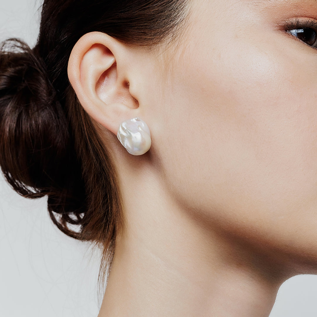 18K Gold Elegant Baroque Pearl Earrings KE00025