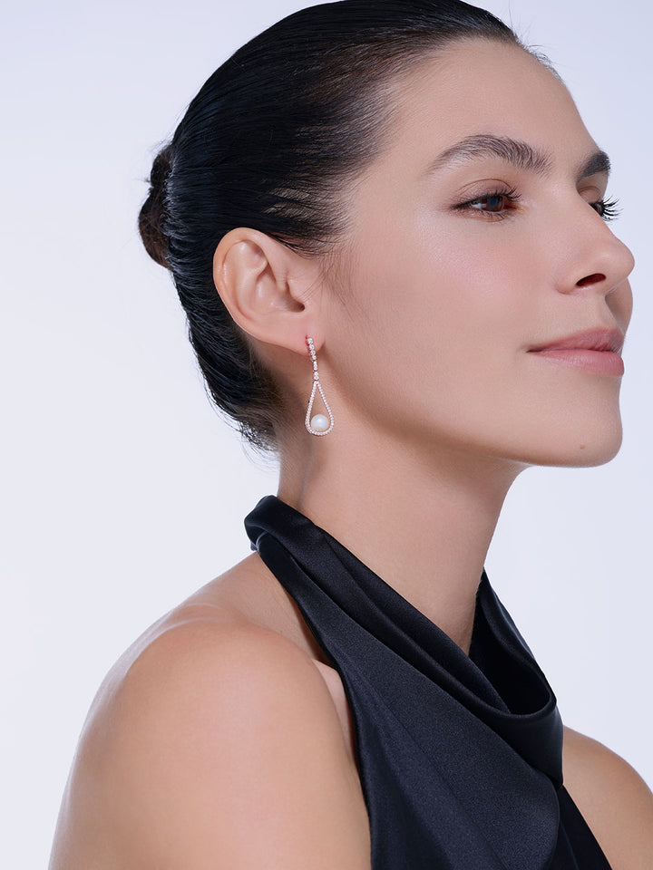 Elegant Freshwater Pearl Earrings WE00379