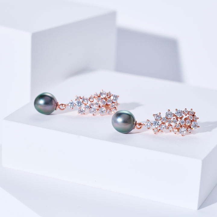 Boucles d'oreilles New Yorker en perles d'eau salée de Tahiti WE00395 | Série Mariage