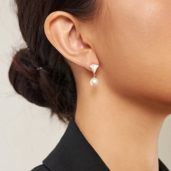 Eleganti orecchini di perle d'acqua dolce WE00574