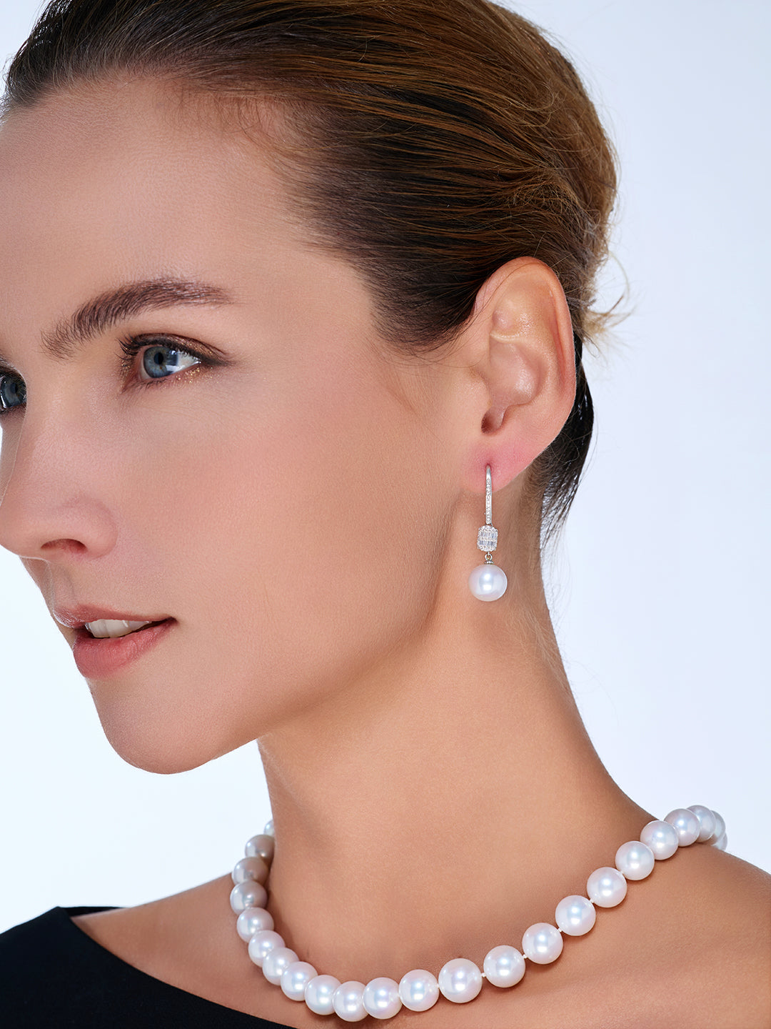 Elegantes pendientes de perlas Edison WE00588