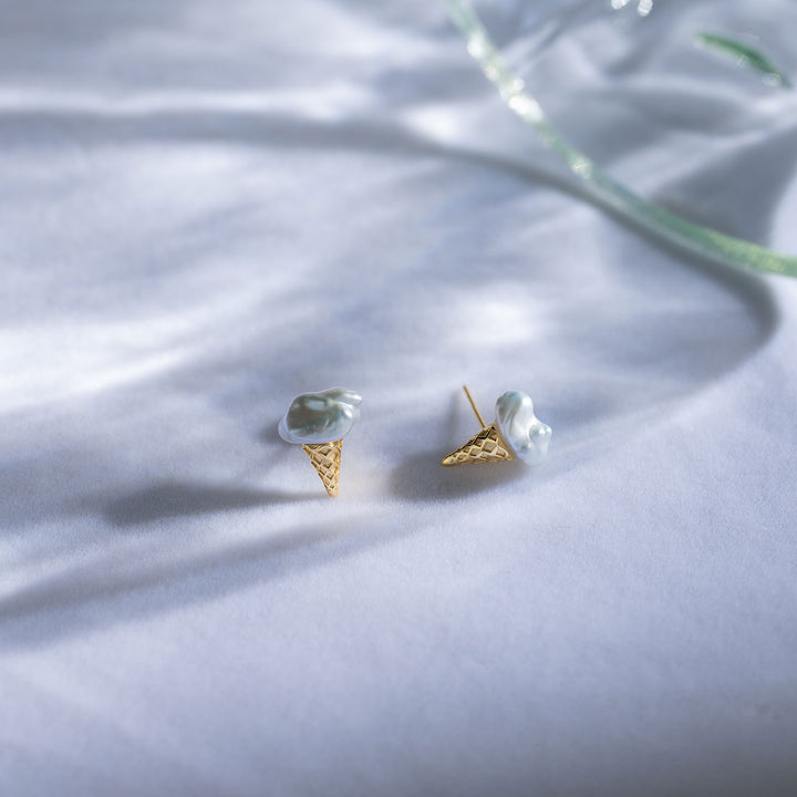 Freshwater Pearl Stud Earrings WE00611 | Stone - PEARLY LUSTRE
