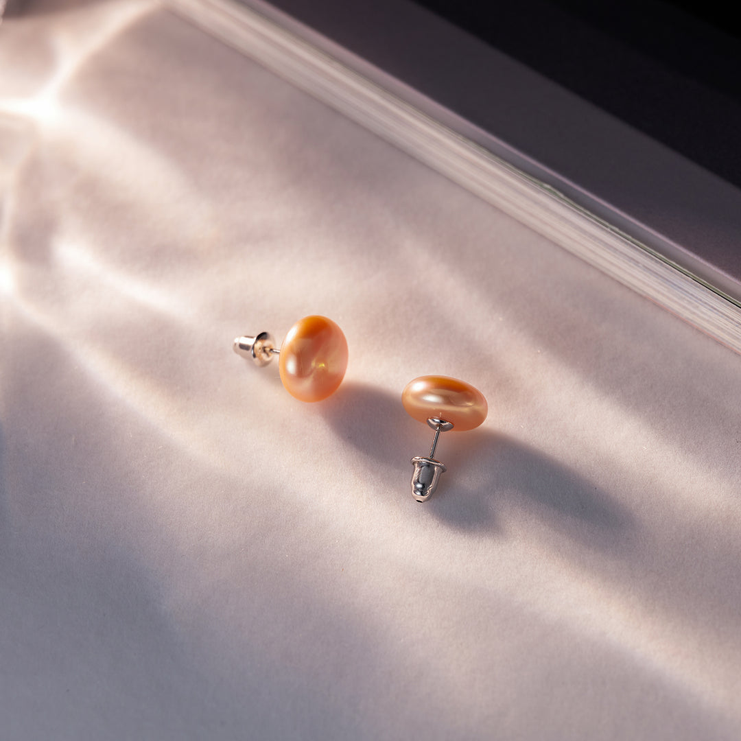 Top Lustre Button Pearl Stud Earrings WE00672 - PEARLY LUSTRE